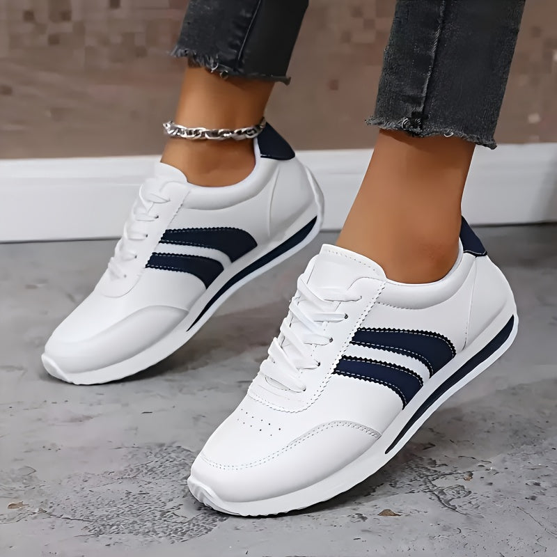 Zapatillas Deportivas Blancas con Detalles Azul Marino