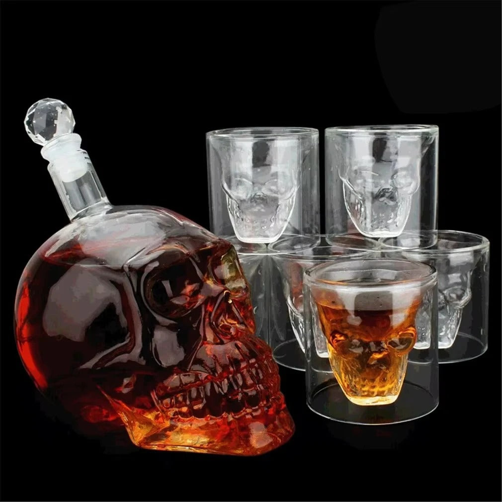 Set de Calavera – Botella y Vasos para Licores con Estilo Oscuro